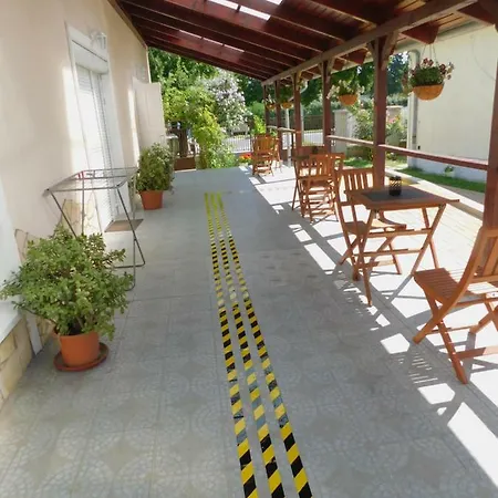 Bed & Breakfast Berta Panzio 3*