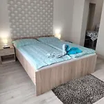 Berta Panzió Bed & Breakfast