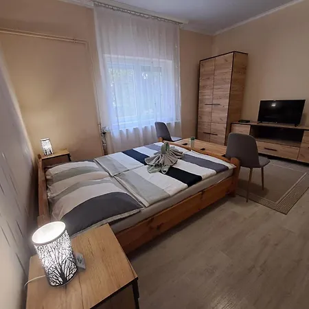 Berta Panzio 住宿加早餐酒店 3*