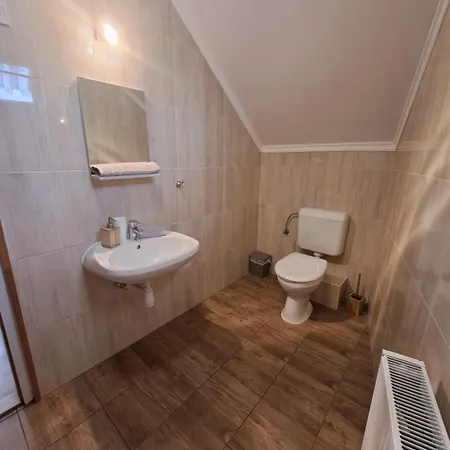 Berta Panzio 3*